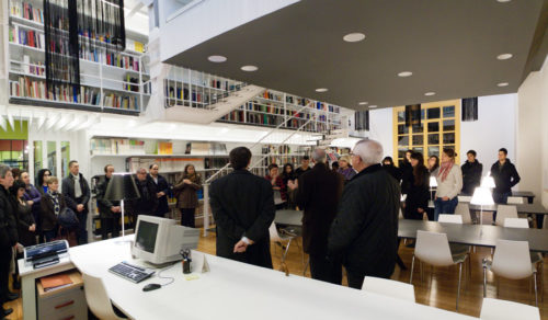 Inauguración de la biblioteca tras la reforma