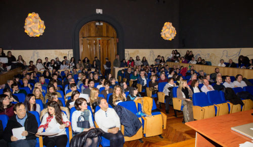 Acto de entrega de diplomas e inauguración de la expo TFE 2015