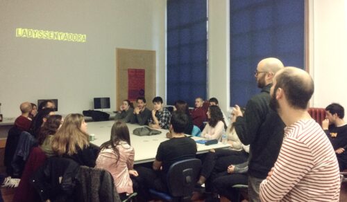 LADYSSENYADORA VISITA LA ESDIR