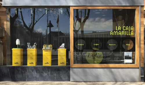 Escaparate La Caja Amarilla