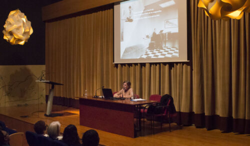 Lourdes Cerrillo. Conferencia “Daniel González y el Club R-26”