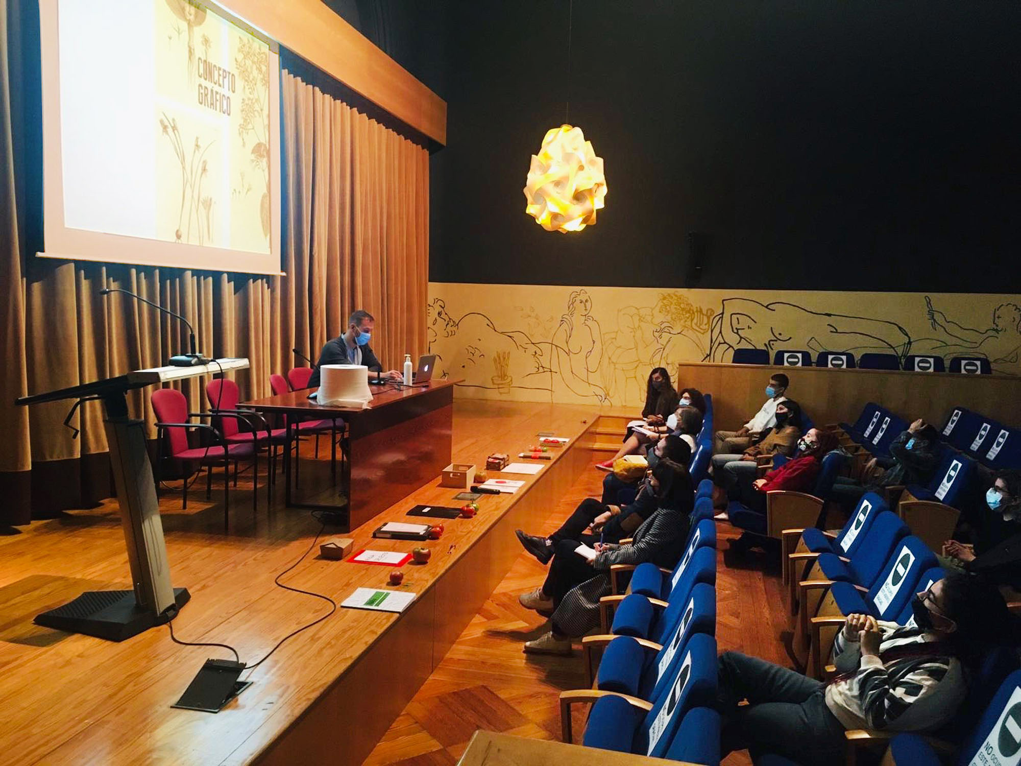 Los alumnos del Máster de Packaging presentan su primer proyecto