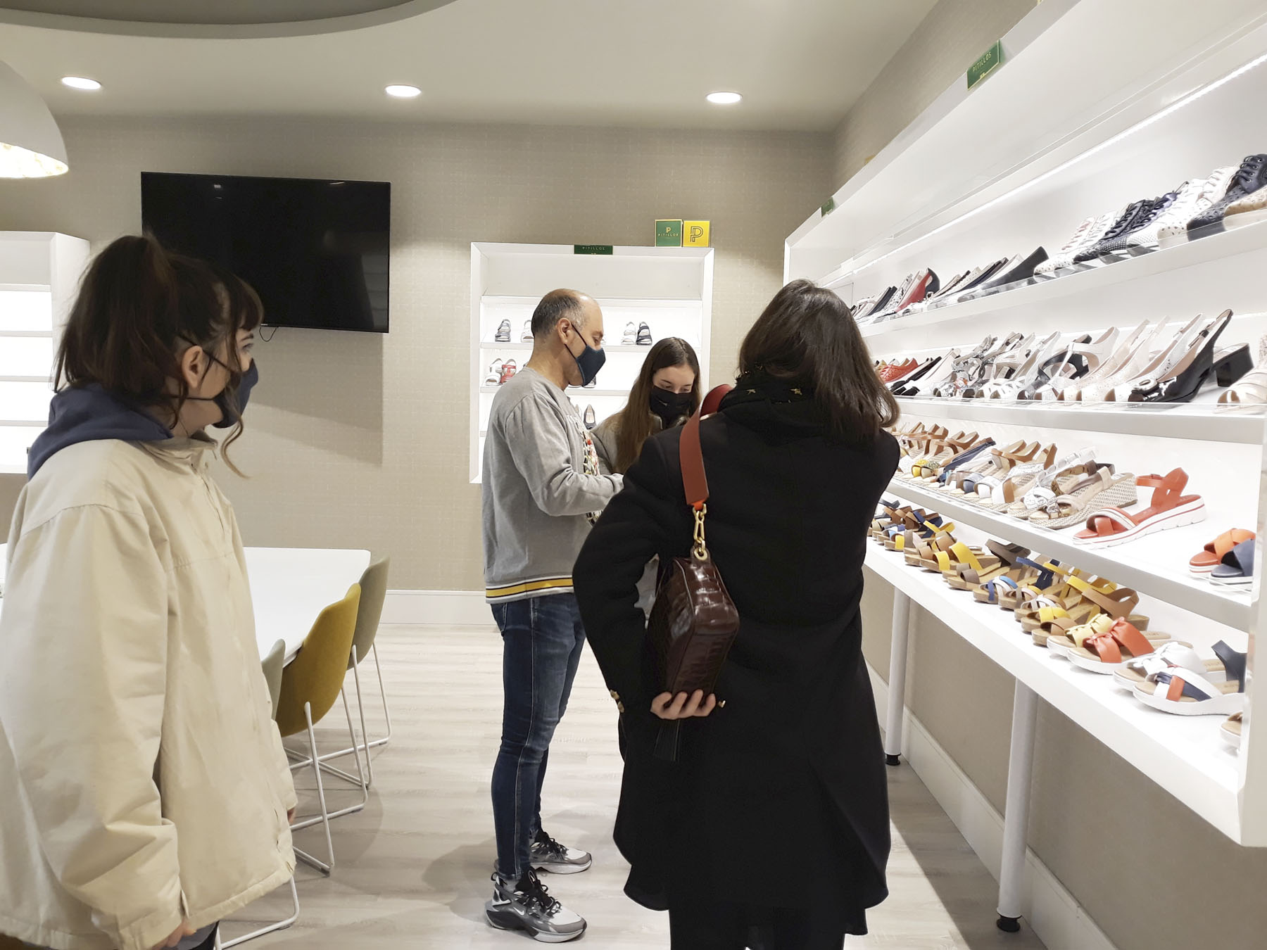 Visita del Máster de Calzado a Pitillos