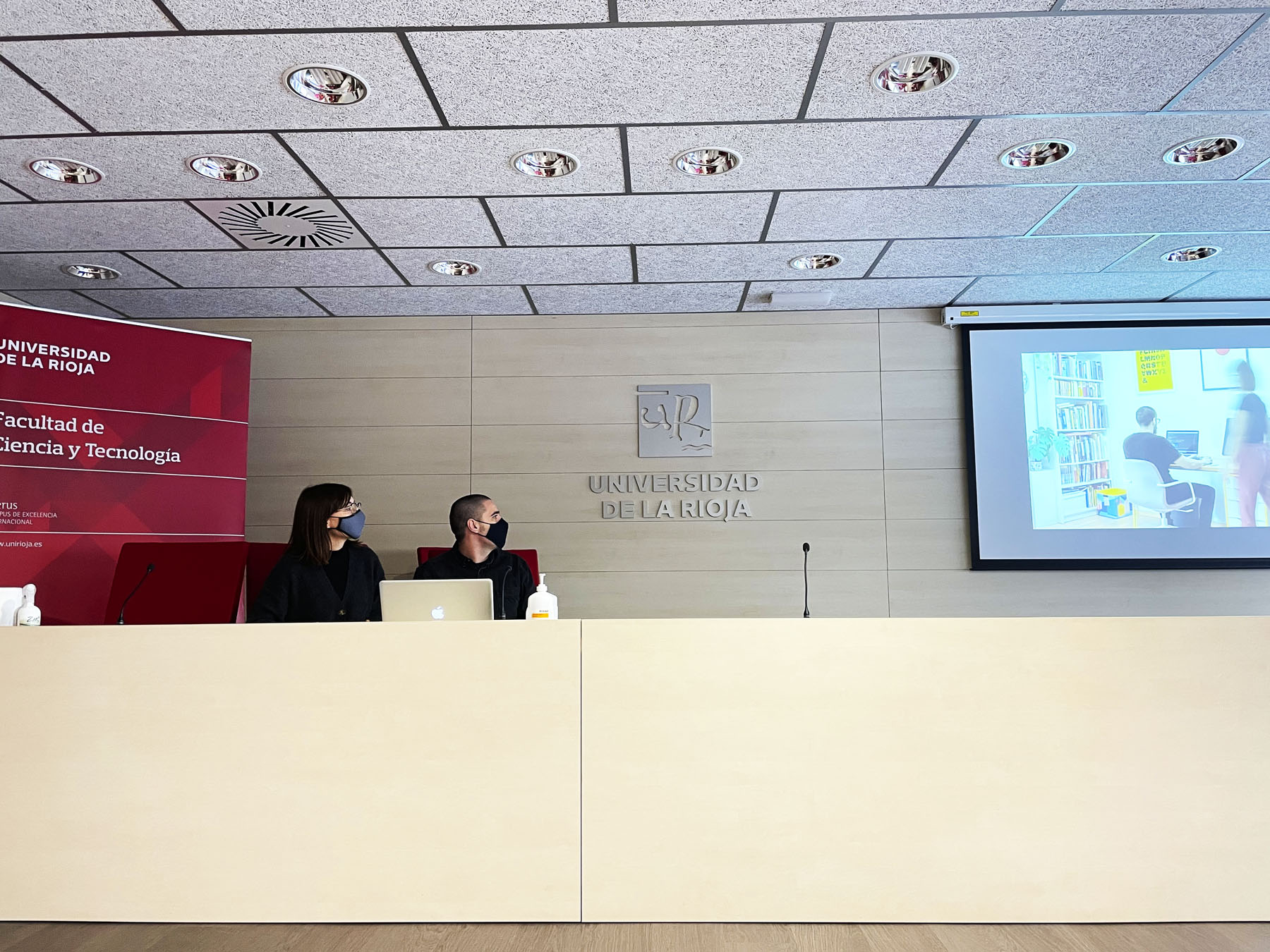 Conferencia de Hula y jornada colaborativa Enología UR con el Máster de Packaging