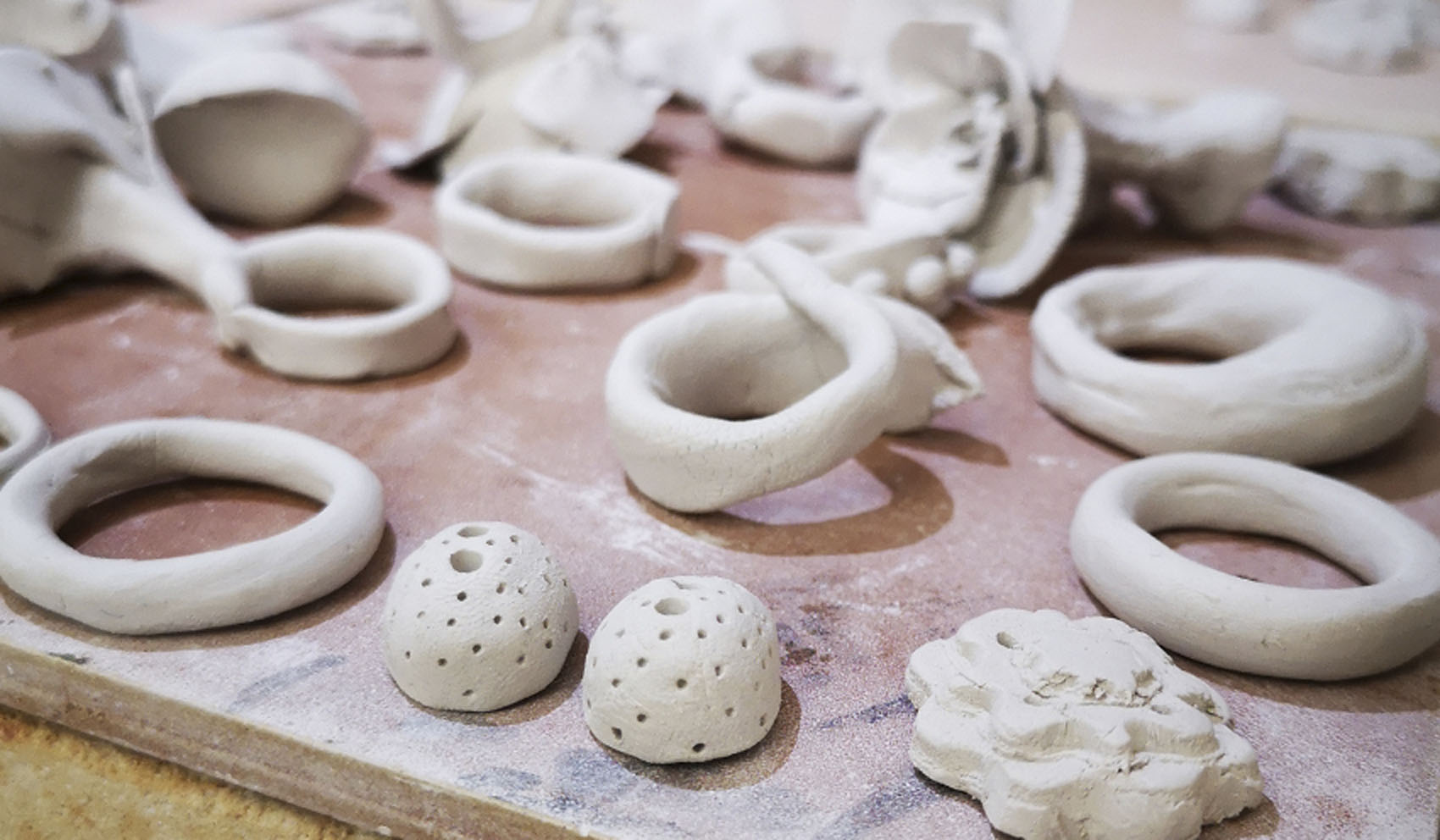 Joyería, complementos y cerámica con Miren Lore Garmendia.