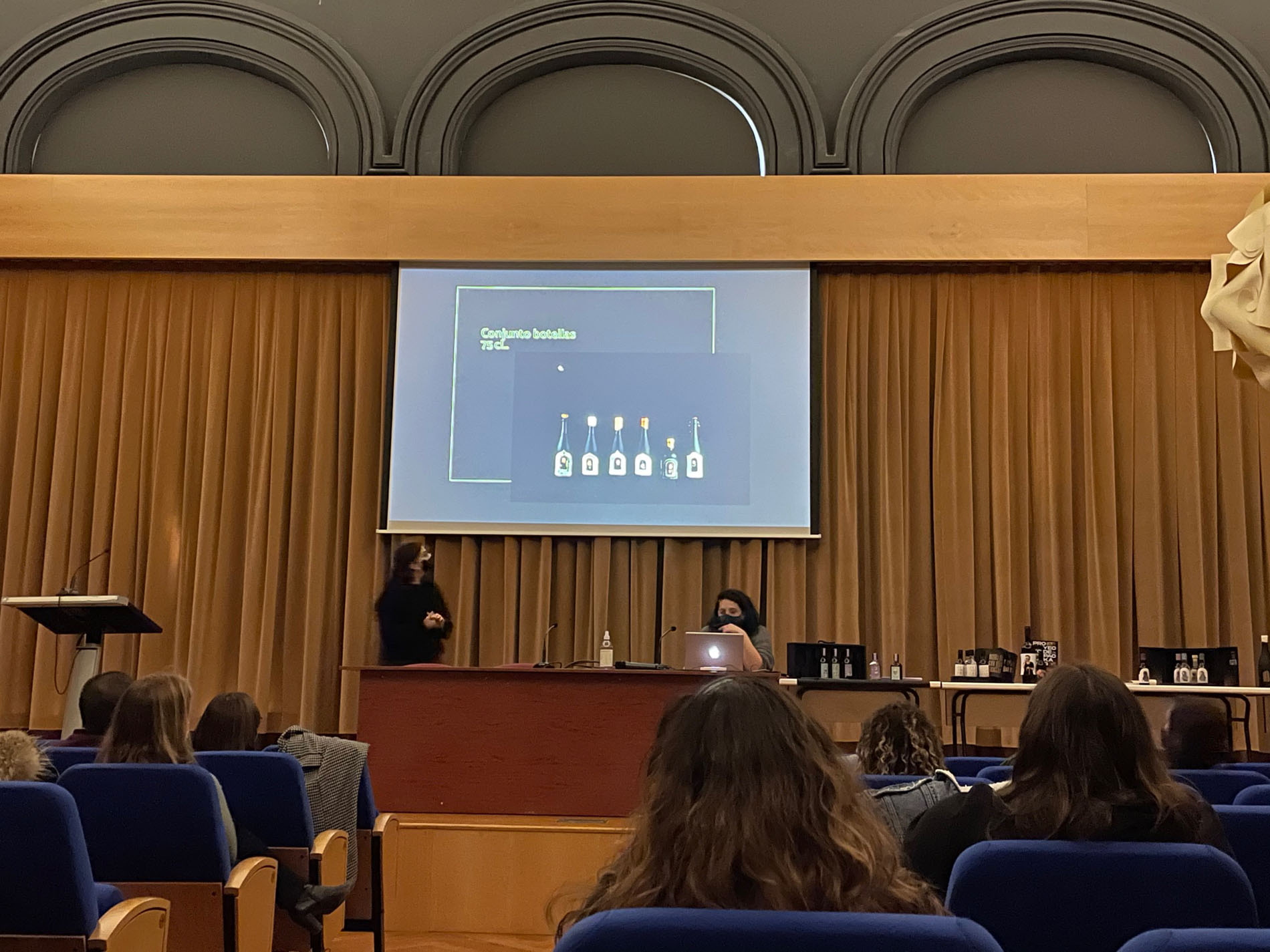 Presentación de los diseños del Máster de Packaging para Enología de la UR