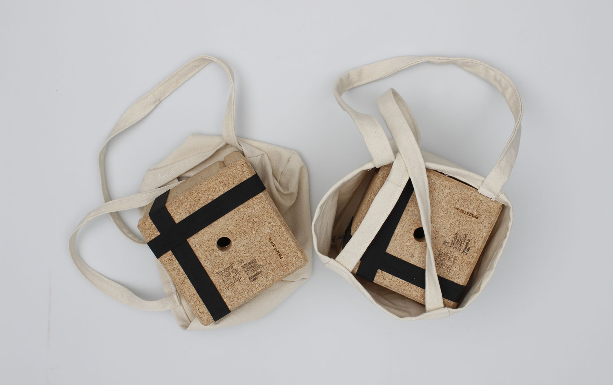 Víctor Ramos diseña los trofeos para el premio Parlamento