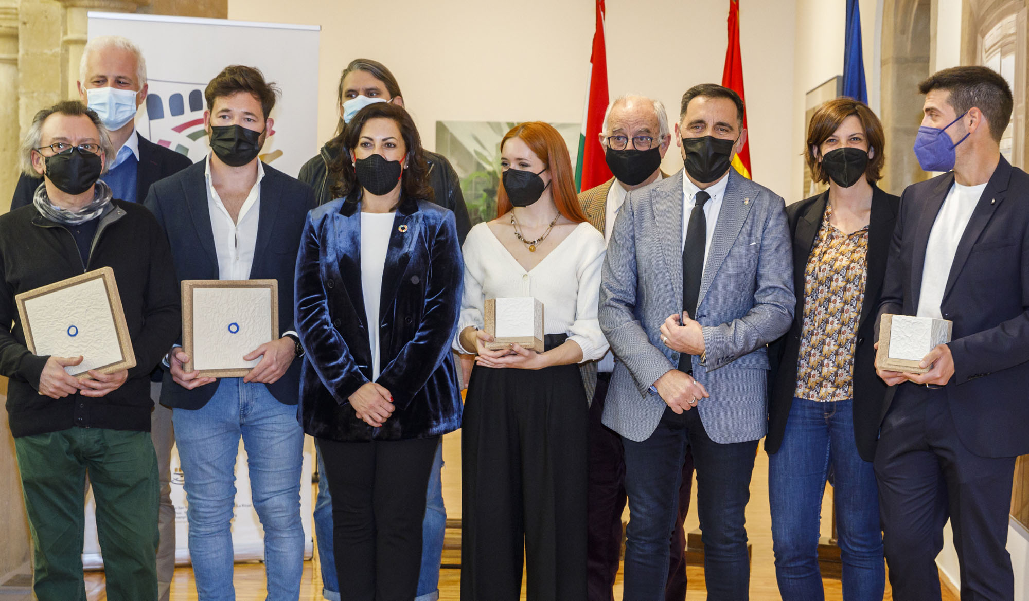 Víctor Ramos diseña los trofeos para el premio Parlamento