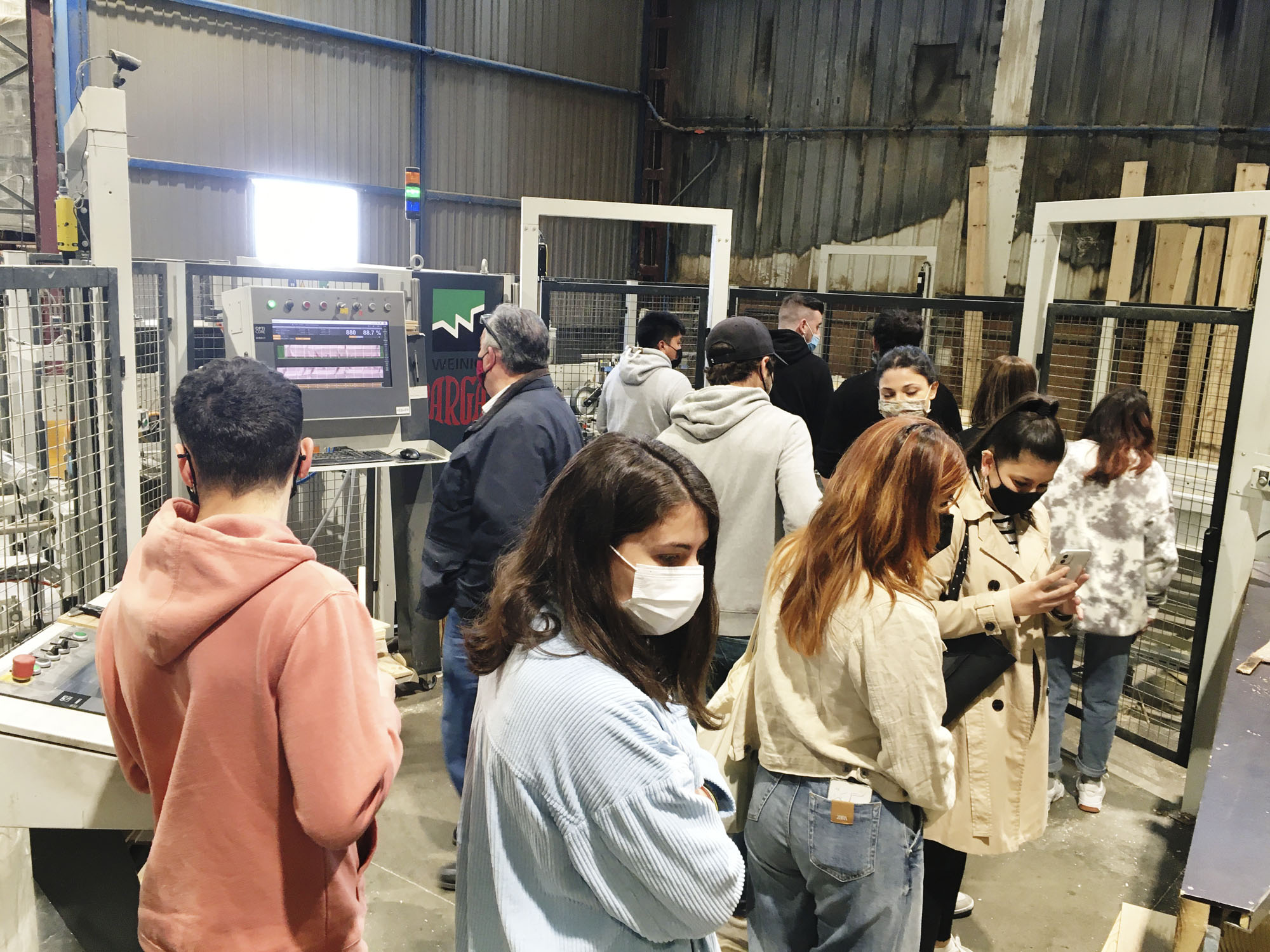 Envases y embalajes visita la fábrica Vargas