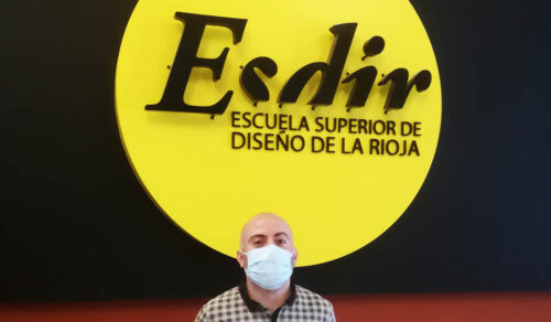 Charla sobre comunicación en el diseño.