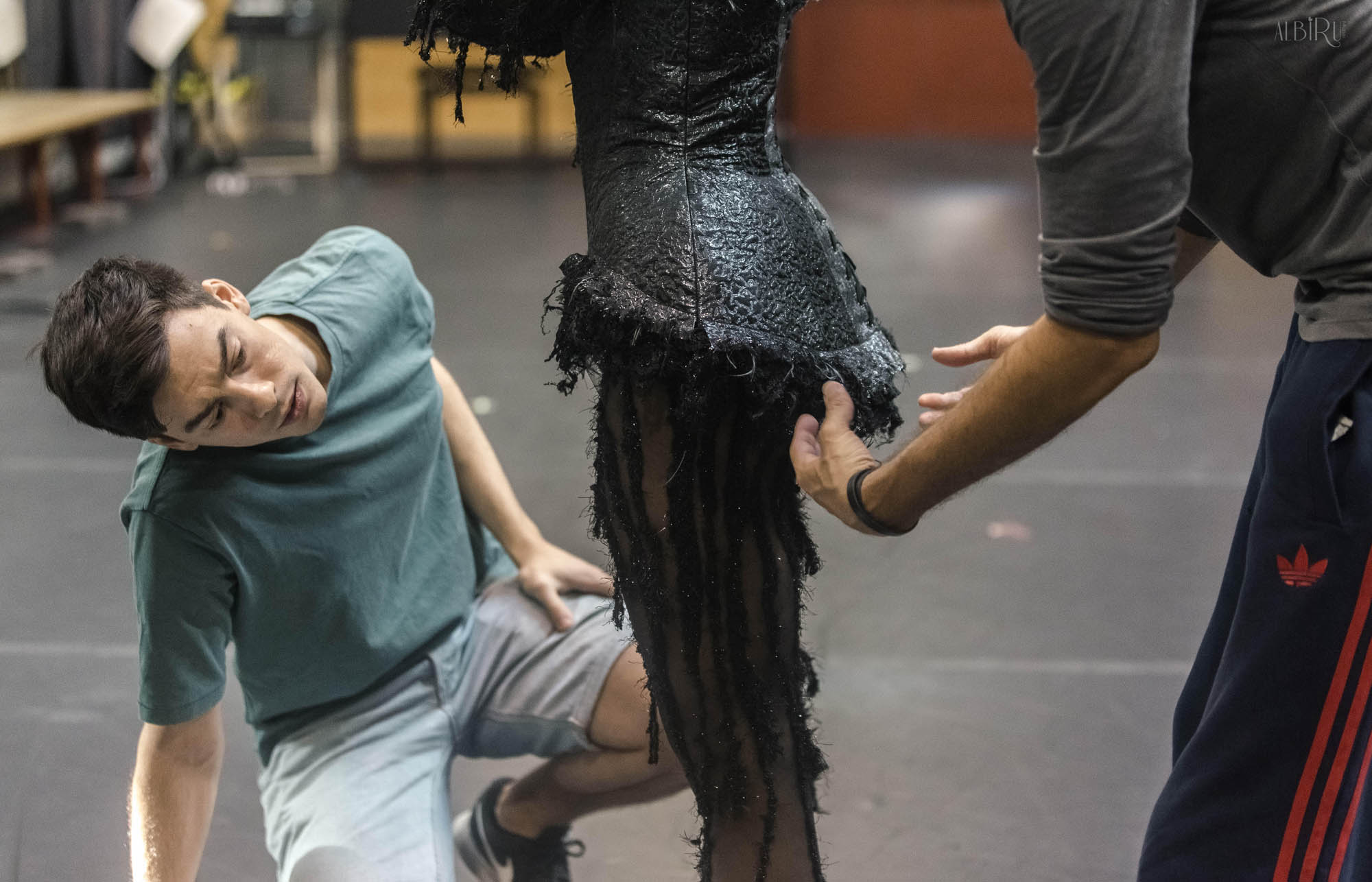 El figurinista Iñaki Cobos en la Esdir