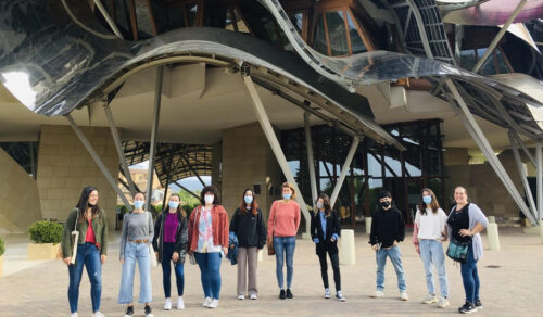 Los estudiantes del Máster de packaging visitan la Bodega Marqués de Riscal