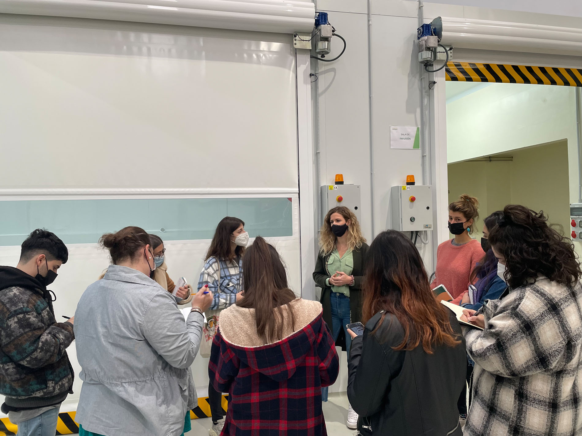 Visita del Máster de Packaging a Kombucha Onflow