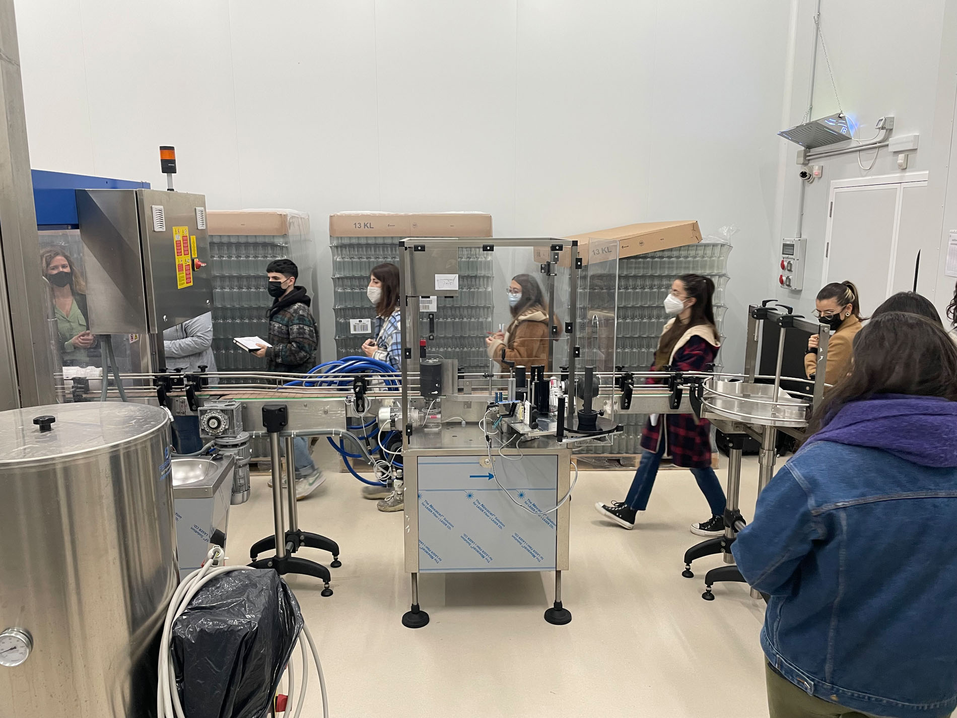 Visita del Máster de Packaging a Kombucha Onflow