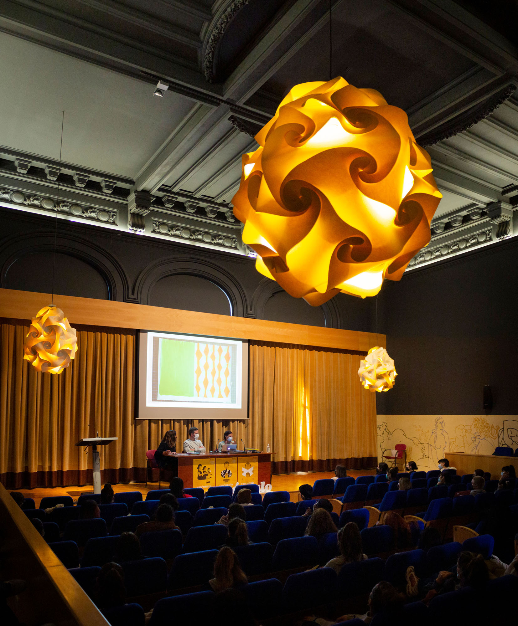 Cuéntalo. Madalena Matoso y Antonio Ladrillo en la Esdir.