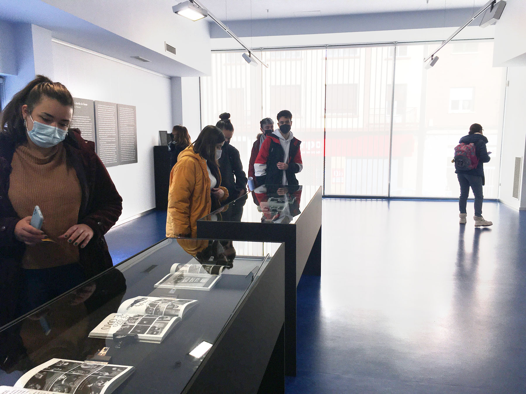 Visitamos las exposiciones de Elisa Arguilé y de Marie-Noëlle Hérbert