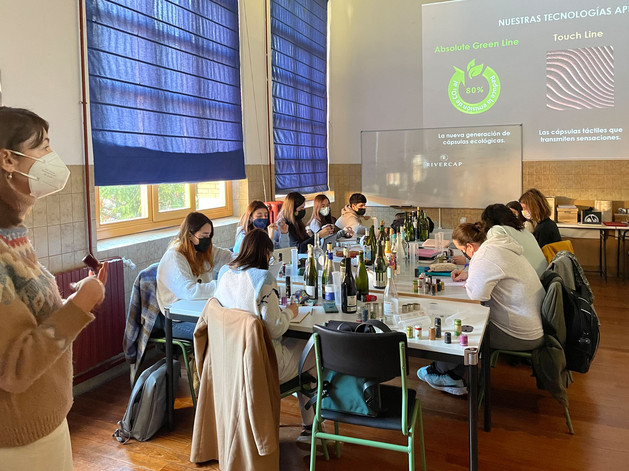 Emma Bañuelos de Rivercap en el Máster de Packaging