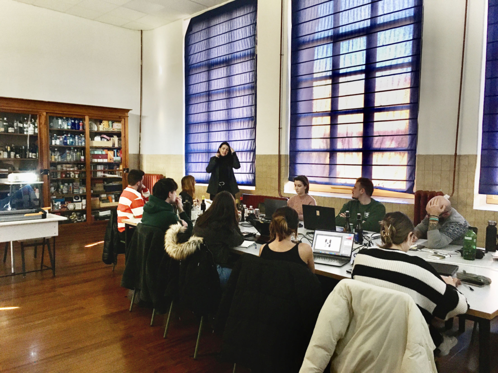 Clase magistral de Lalolagráfica en el Máster de Packaging