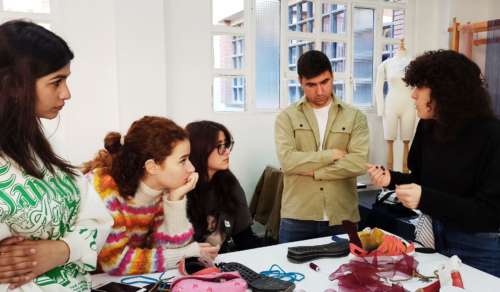 Taller de recuperación de calzado con Bárbara León