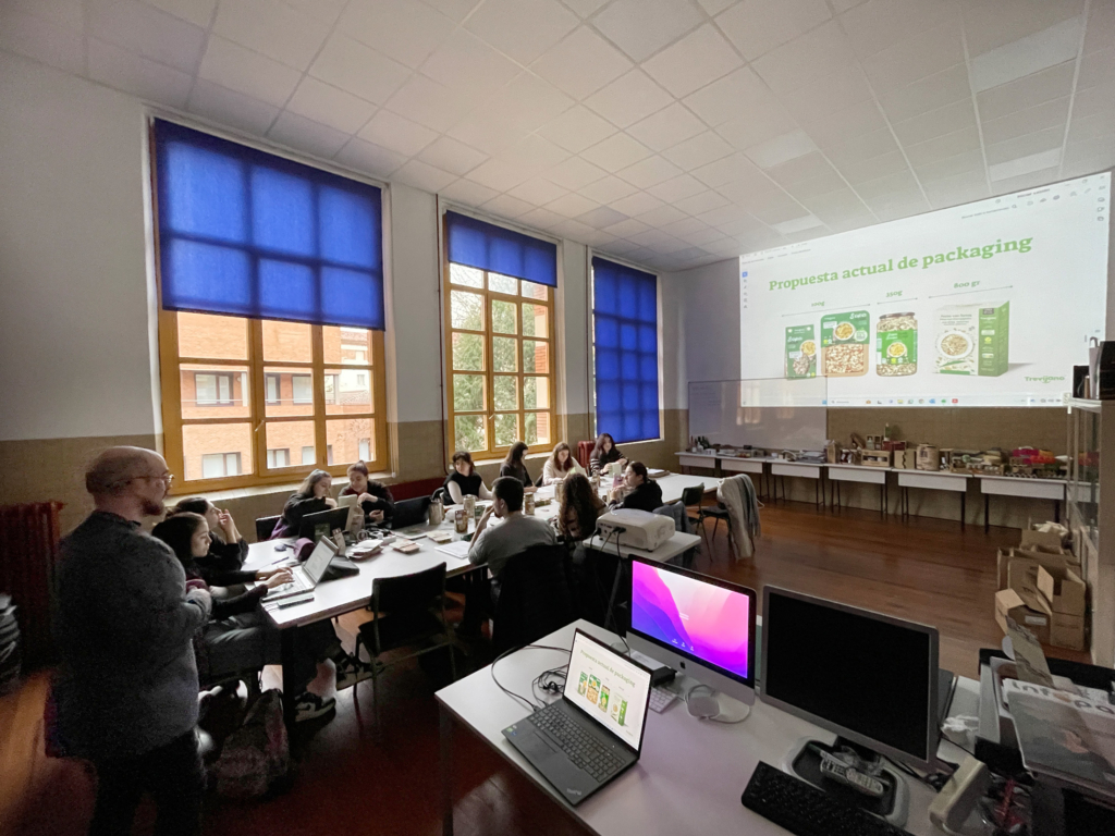 Trevijano en el Máster de Packaging