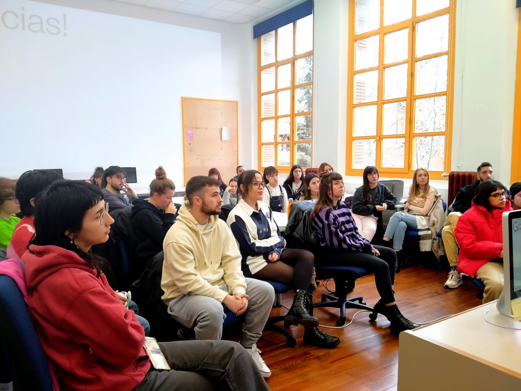 "Silencio" en Proyectos de Diseño Gráfico 5