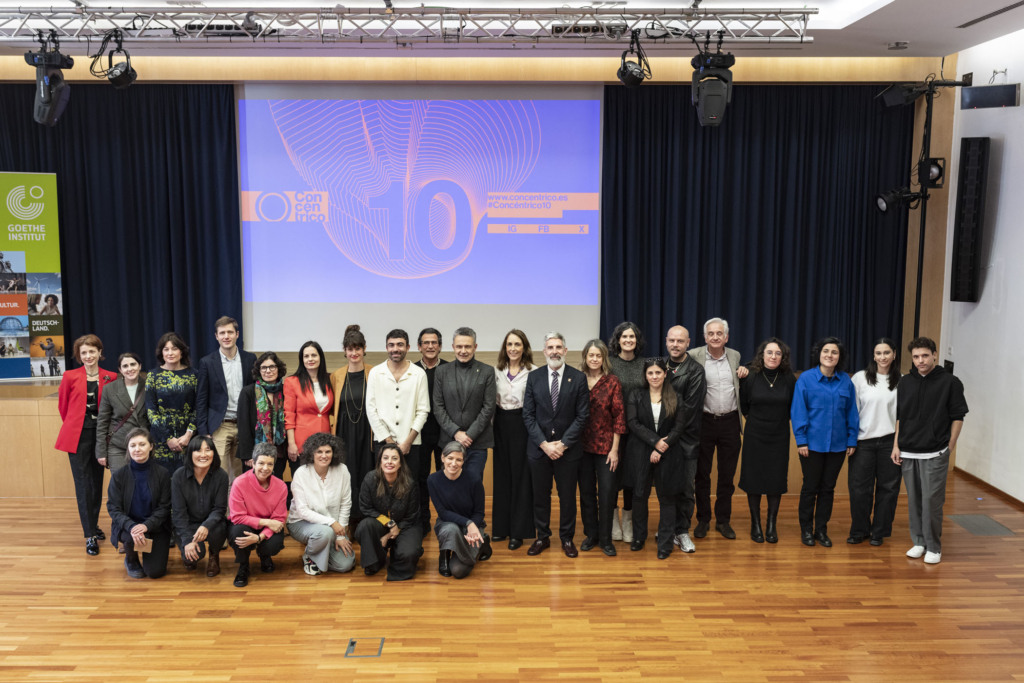 La Esdir en la presentación de Concéntrico 10
