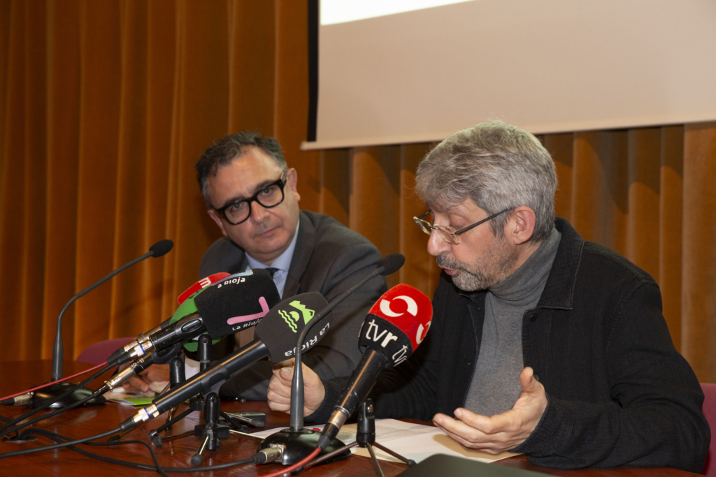 Exposición "Páginas en Construcción"