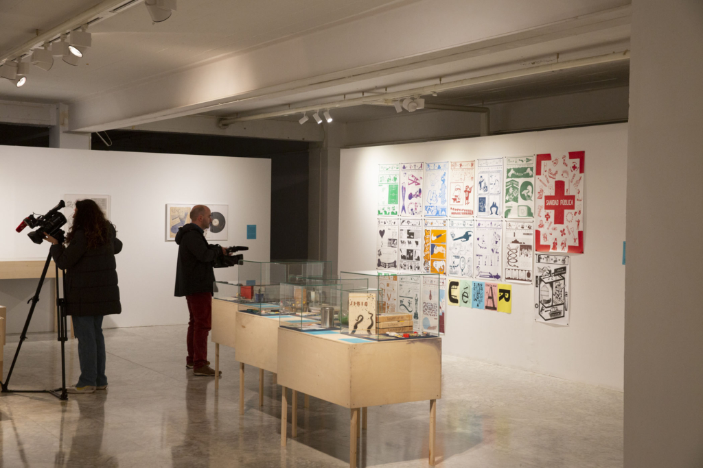 Exposición "Páginas en Construcción"