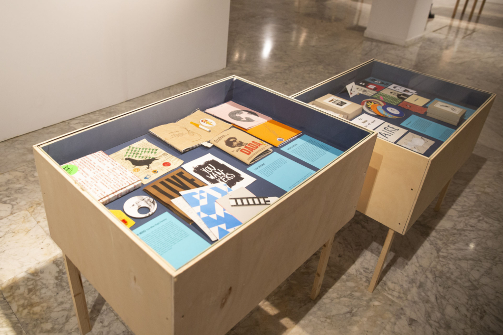 Exposición "Páginas en Construcción"