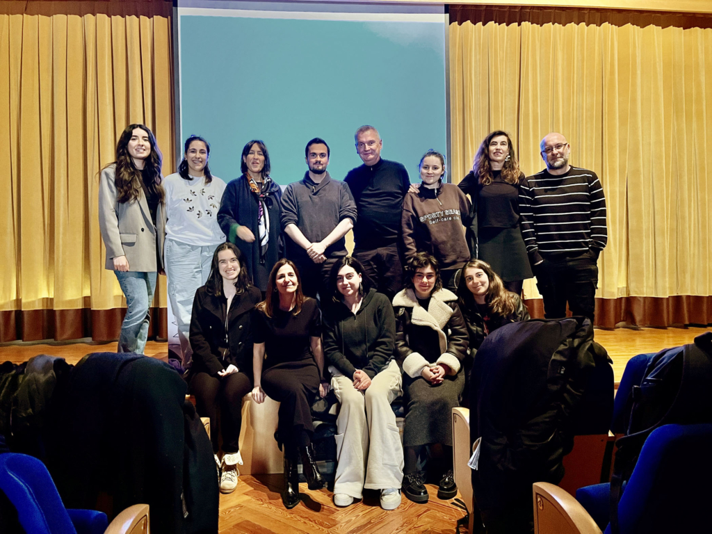 Ivan Bell de Stranger & Stranger en la Esdir