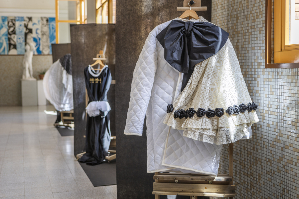 Pierrot Lunaire. Escenografía y Vestuario para las Artes Escénicas