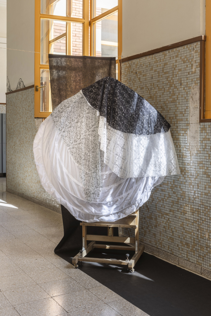 Pierrot Lunaire. Escenografía y Vestuario para las Artes Escénicas