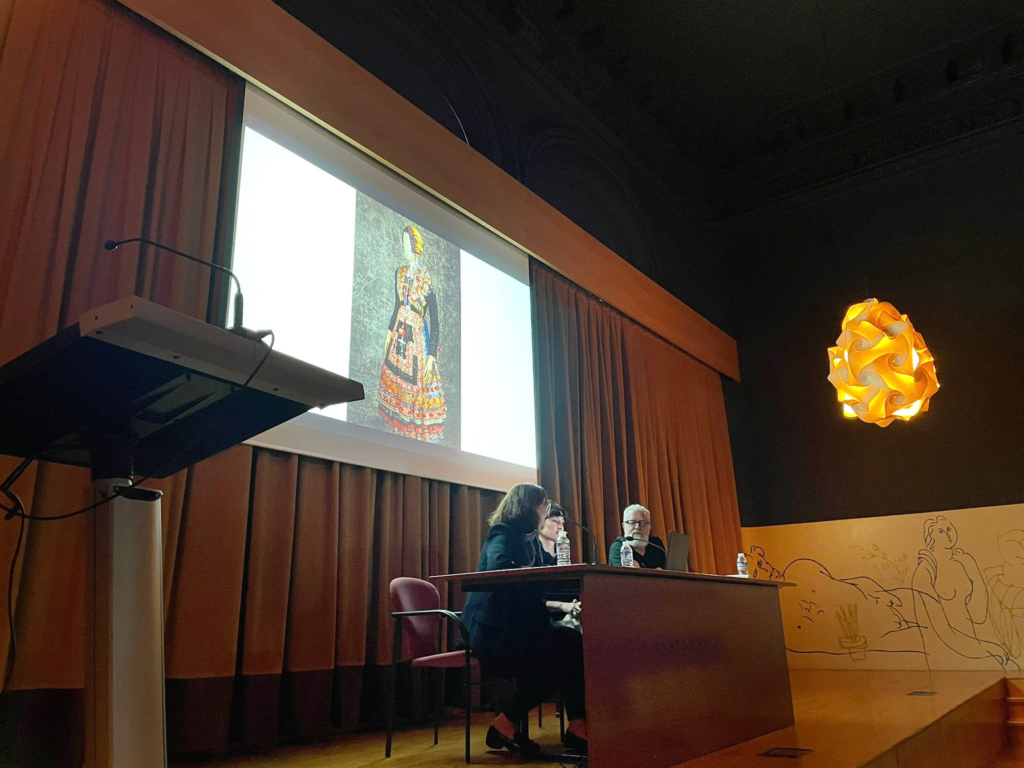 Conferencia: Pensando en Espacios para la Moda.