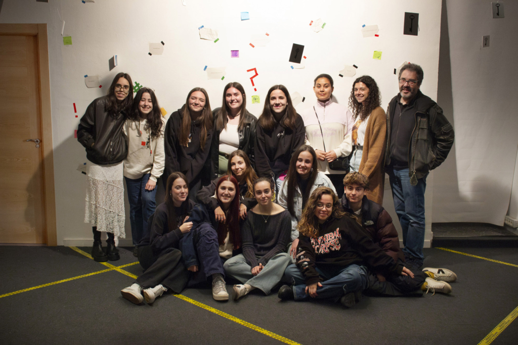 Exposición "En la Mente Adolescente". IES Batalla de Clavijo