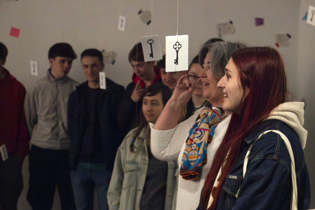 Exposición "En la Mente Adolescente". IES Batalla de Clavijo