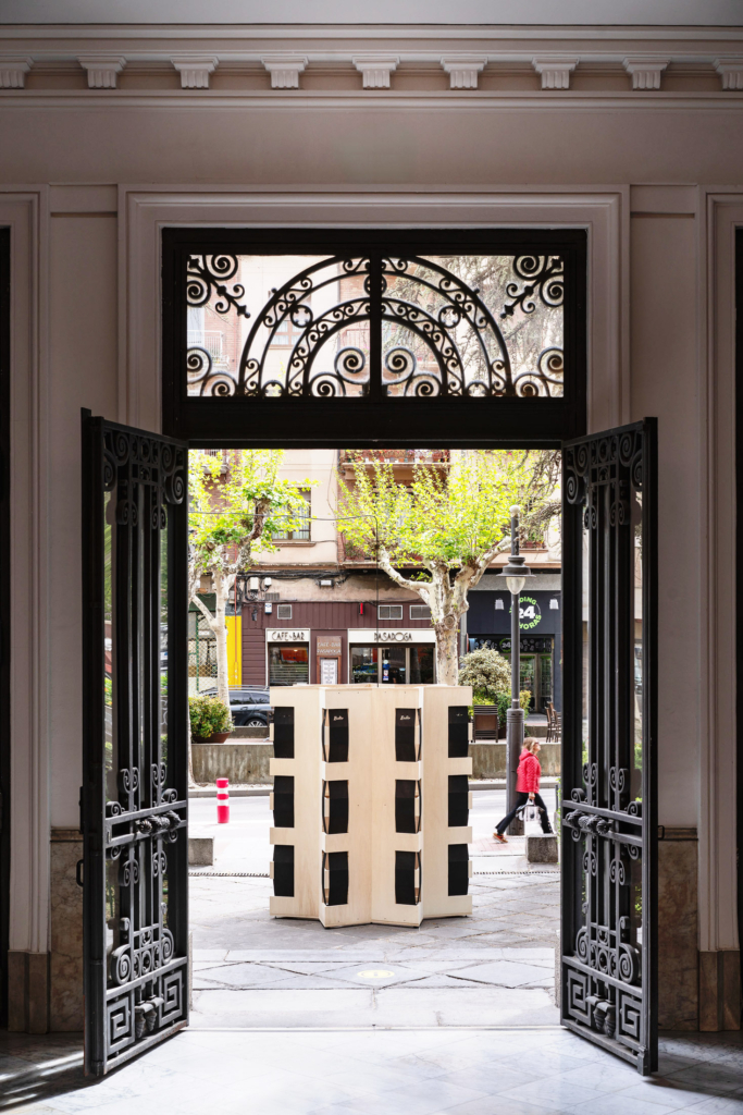 Instalación "Noventa y nueve", para Concéntrico10