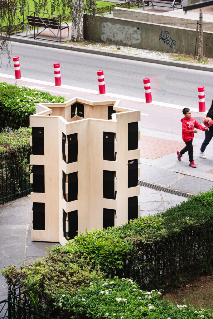 Instalación "Noventa y nueve", para Concéntrico10