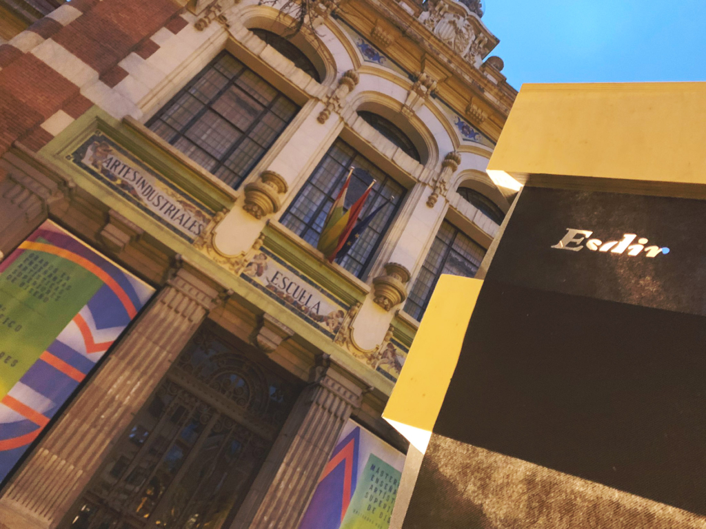 Instalación "Noventa y nueve", para Concéntrico10