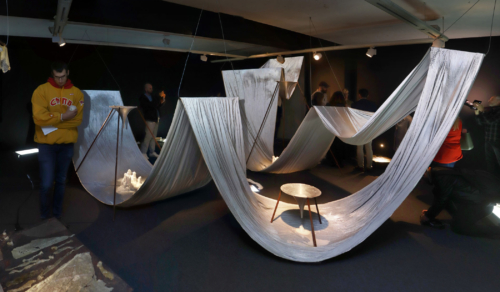 Inaugurada la exposición ‘Faros para agua’ de Mario Manso