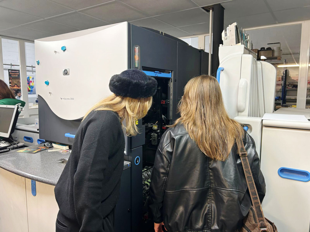 Visita a las imprentas Argraf y Beeprint