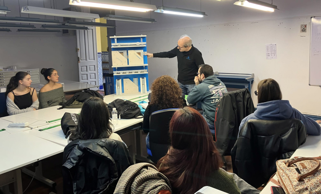 Charla técnica de Knauf para 2º y 3º de Diseño de Interiores