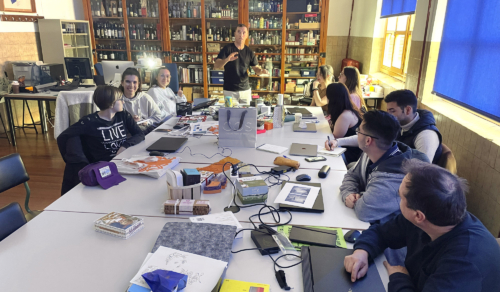 Clase Bulldog Studio Máster Packaging