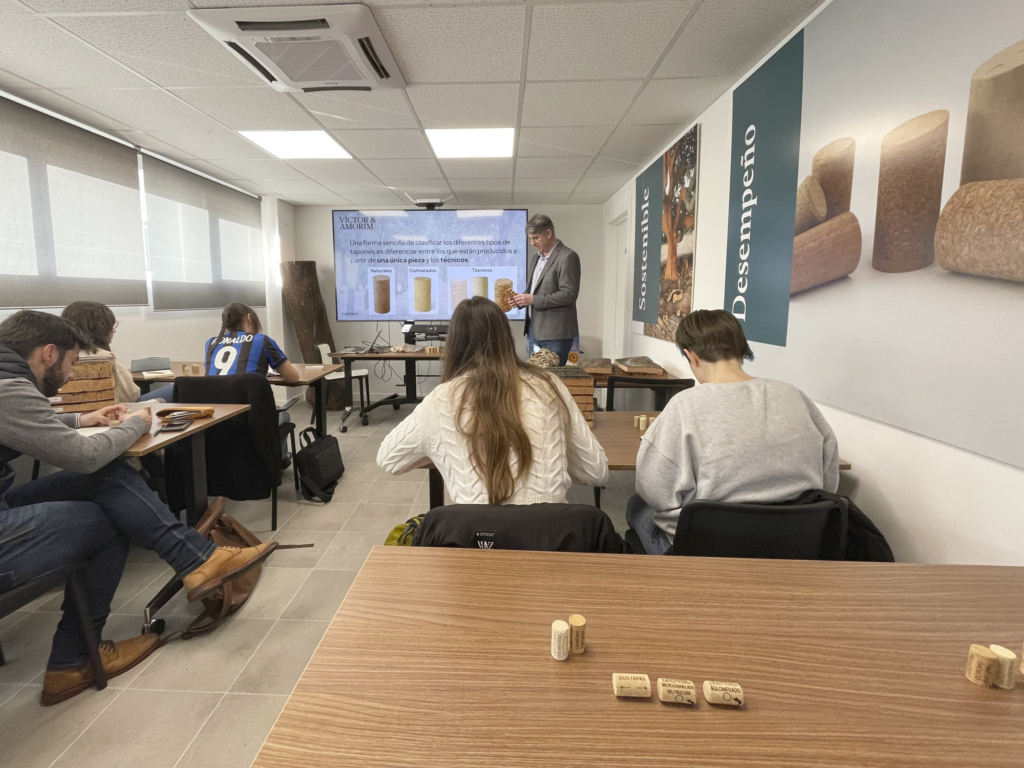 El Máster de Packaging visita Victor & Amorim