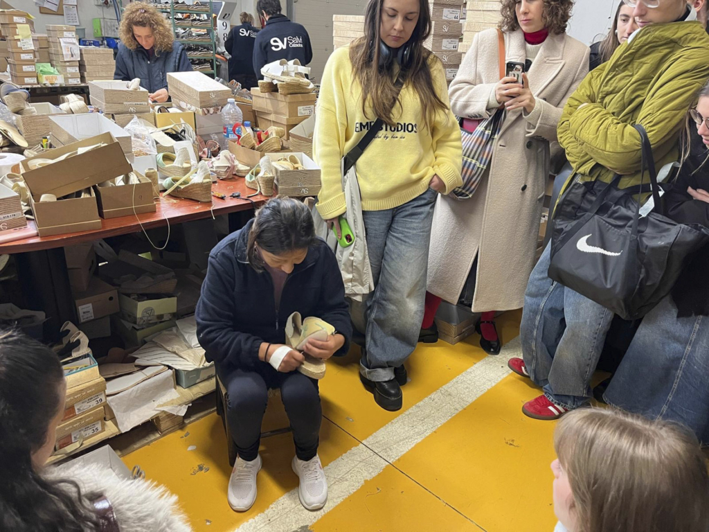 Diseño de Moda de 3º visita Salvi Calzados