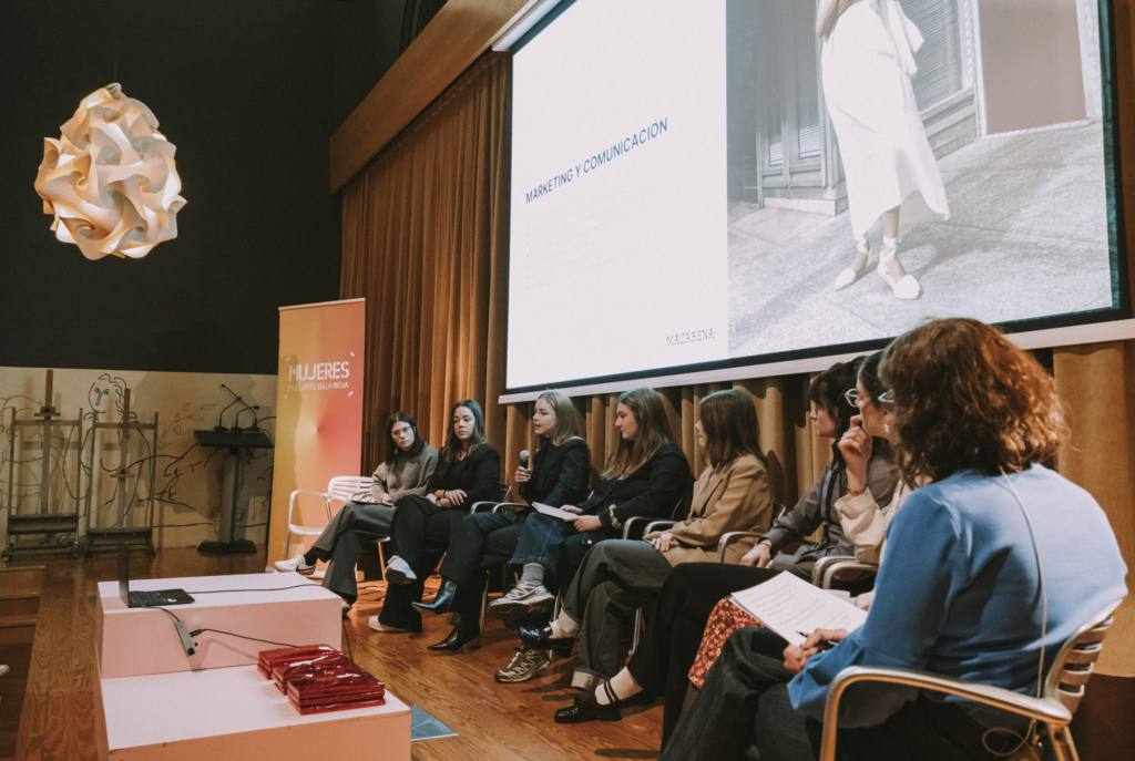 Crónica de la jornada "Mujer y Diseño" en la Esdir