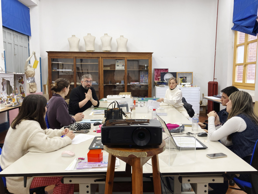 P A T Studio  y Domingo García en el Máster de Espacios para la Moda