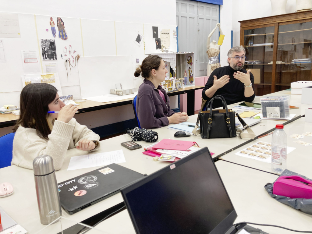 P A T Studio  y Domingo García en el Máster de Espacios para la Moda