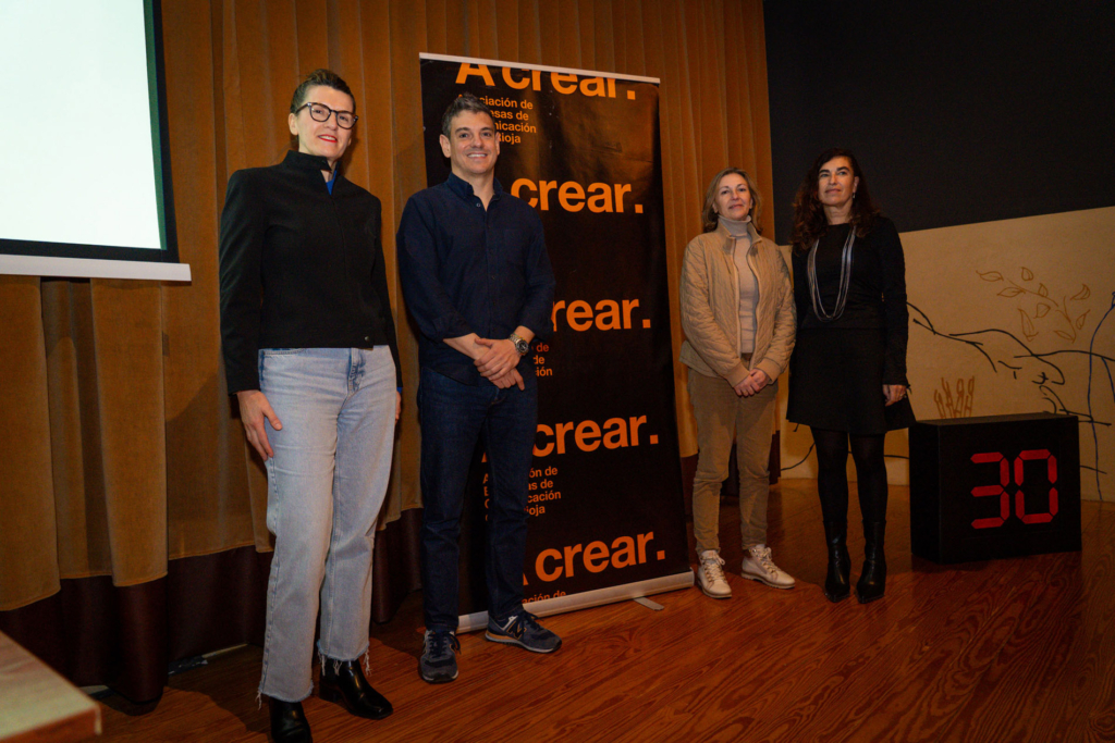 Charla de Miguel Zorraquino con A Crear