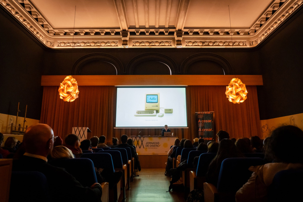 Charla de Miguel Zorraquino con A Crear