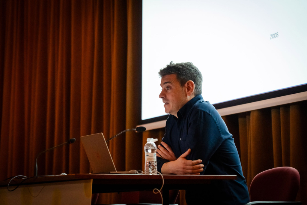 Charla de Miguel Zorraquino con A Crear